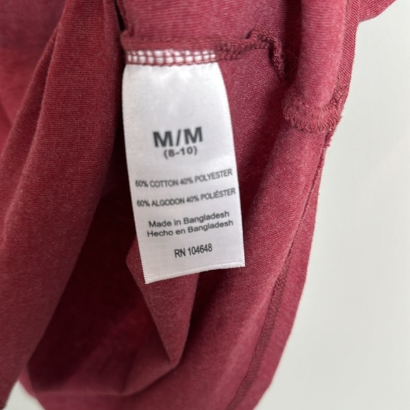 South Carolina Gamecocks v-neck tshirt in garnet. Women’s size medium - Picture 3 of 3